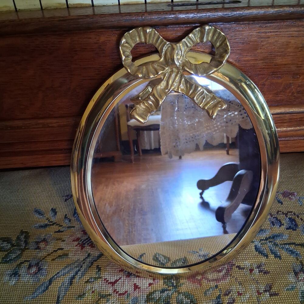 Vintage gold brass finish bow mirror 11x8.5" small girls room Taiwan oval